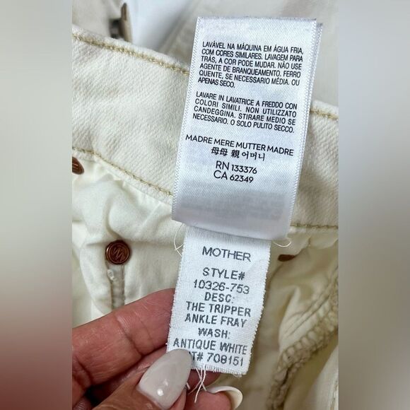 MOTHER The Tripper Ankle Play Date Fray Jeans - Picture 10 of 14